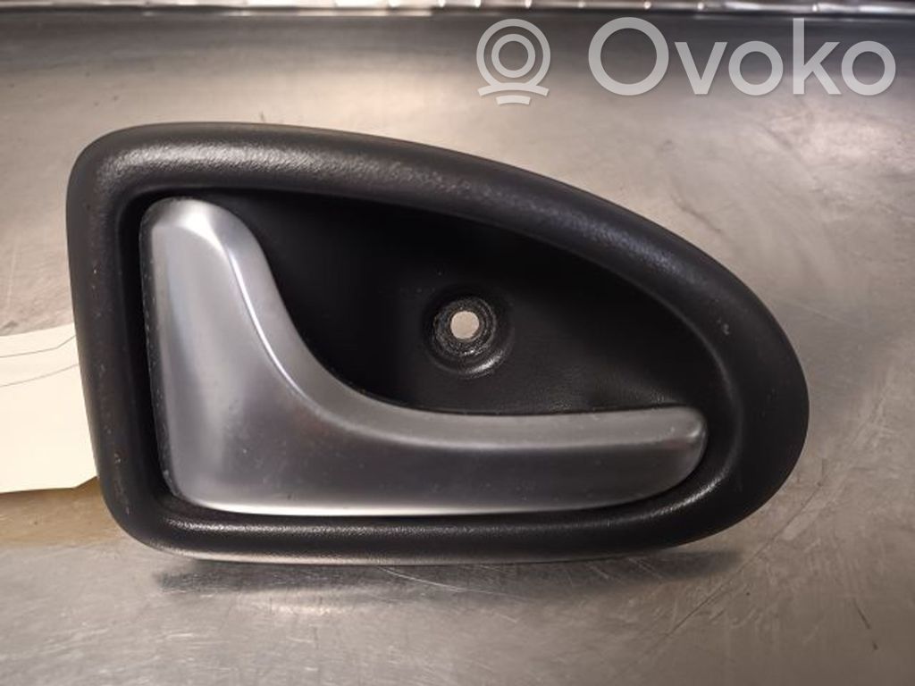 Renault Clio II Manecilla interna puerta trasera 