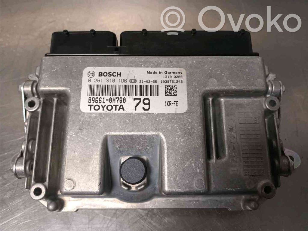 Engine control unit/module   B001183680