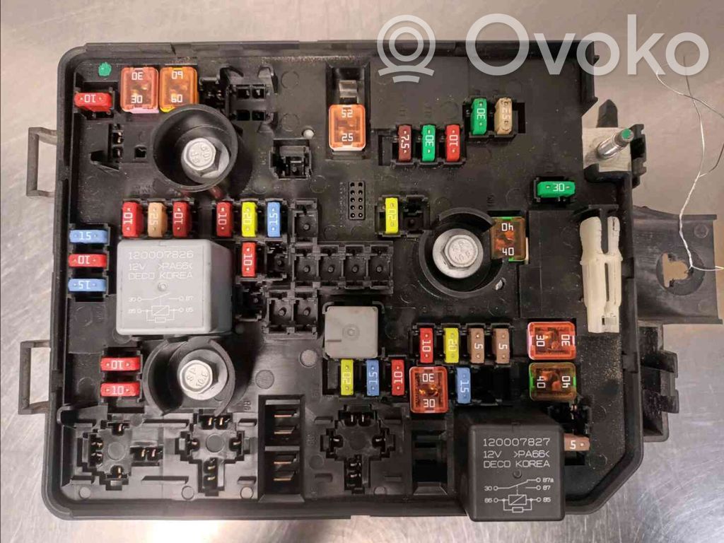 Opel Corsa E Drošinātāju kaste (komplekts) 