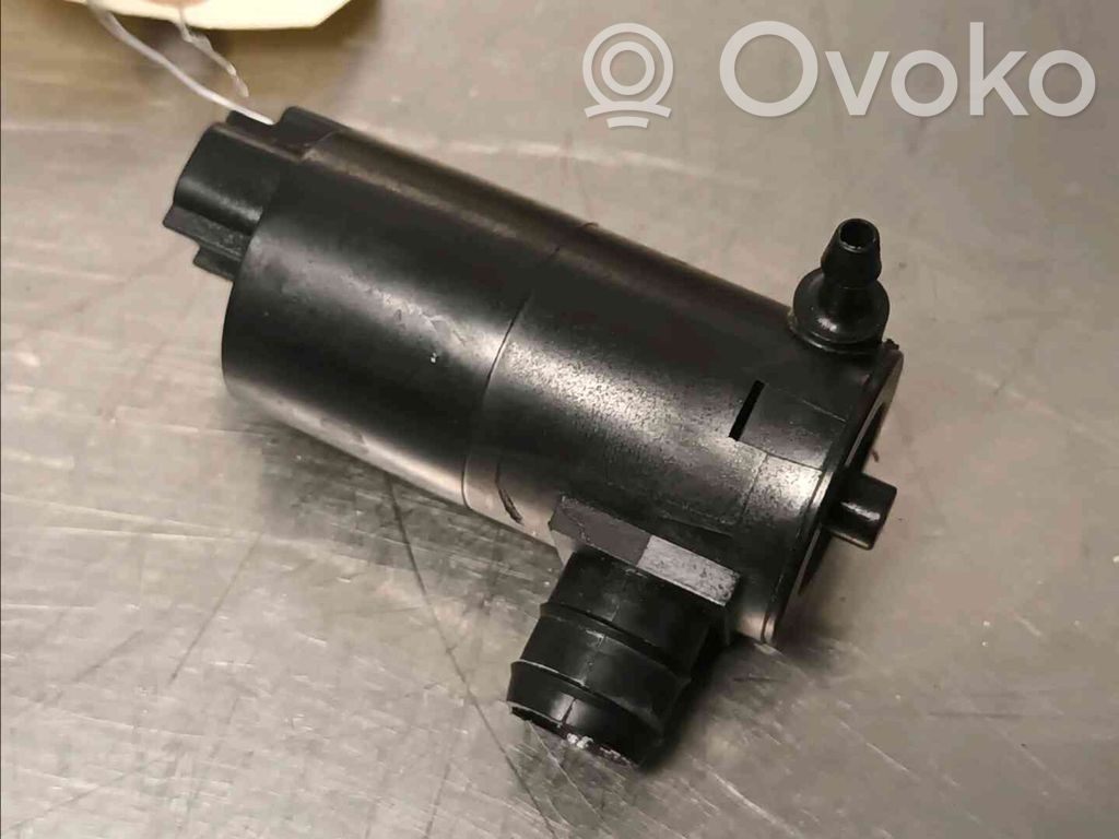 Peugeot 108 Windscreen/windshield washer pump 