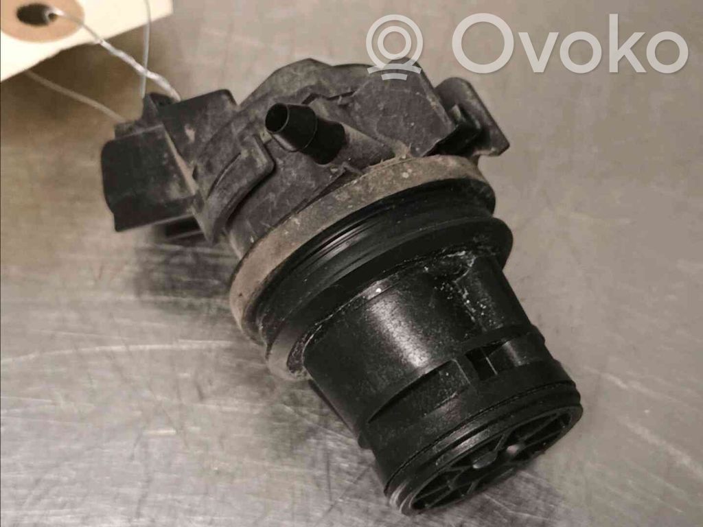 Mazda 6 Windscreen/windshield washer pump 