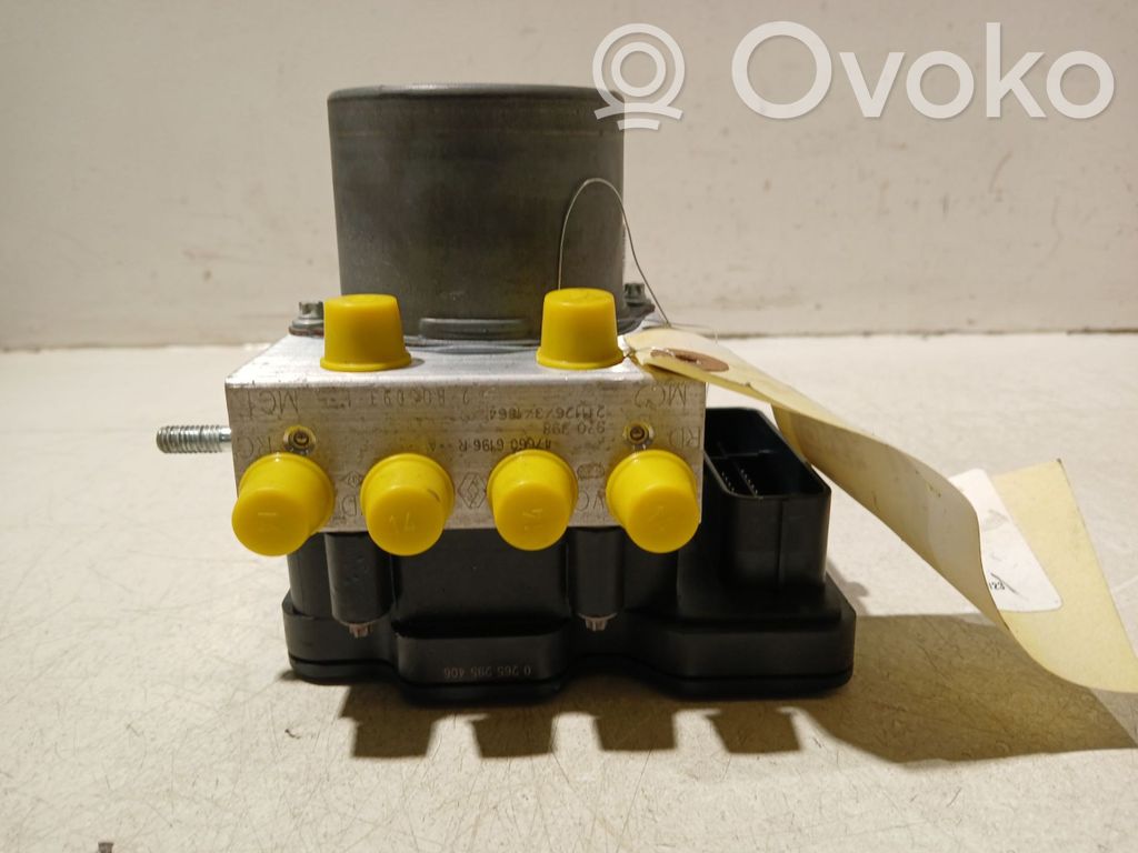 Renault Arkana ABS bloks 