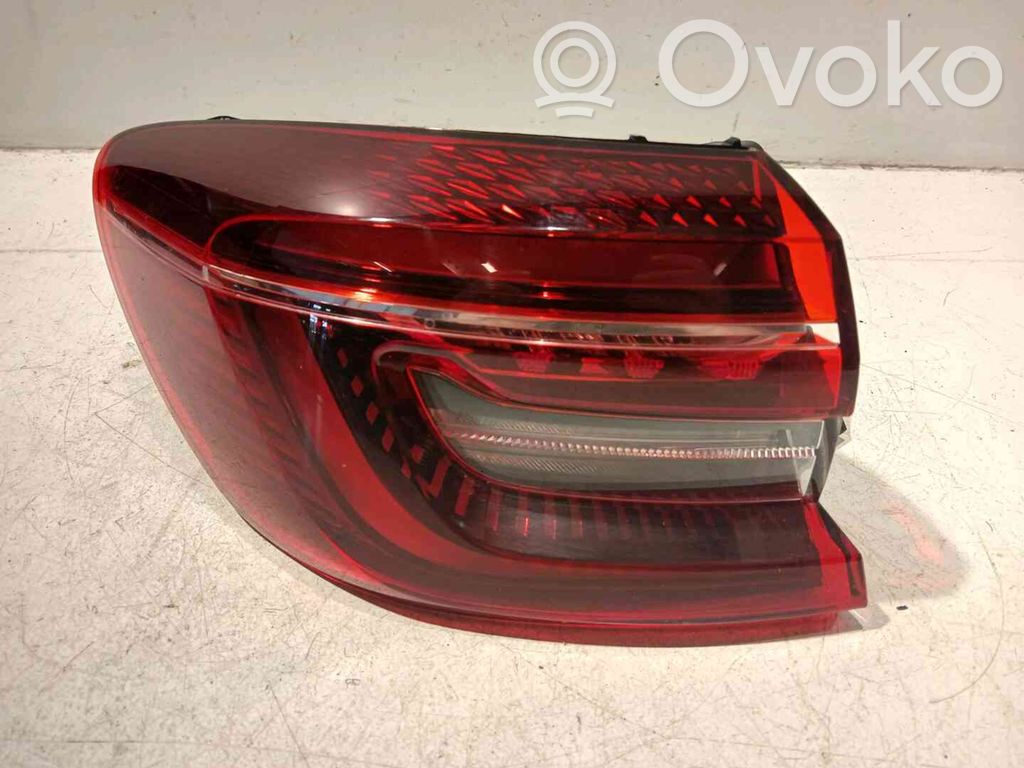 Renault Clio V Aizmugurējais lukturis virsbūvē 
