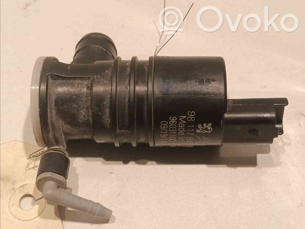 Peugeot Expert Windscreen/windshield washer pump 