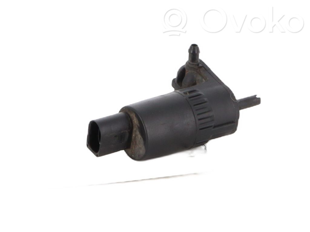 Opel Corsa E Windscreen/windshield washer pump 