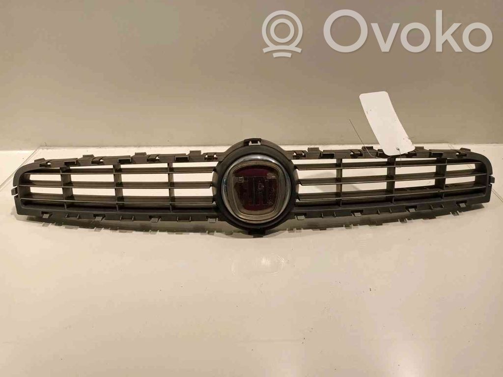 Fiat Bravo Etupuskurin ylempi jäähdytinsäleikkö 