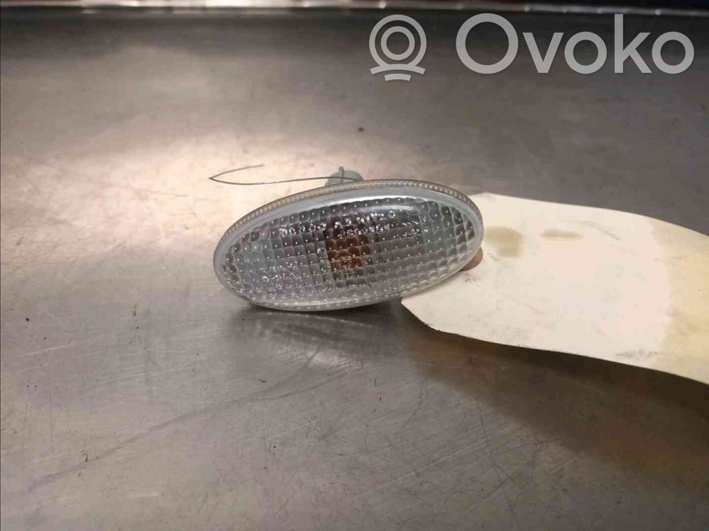 Mazda 2 Front fender indicator light 