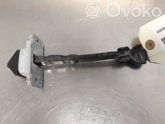 Mazda 5 Etuoven pidätin 