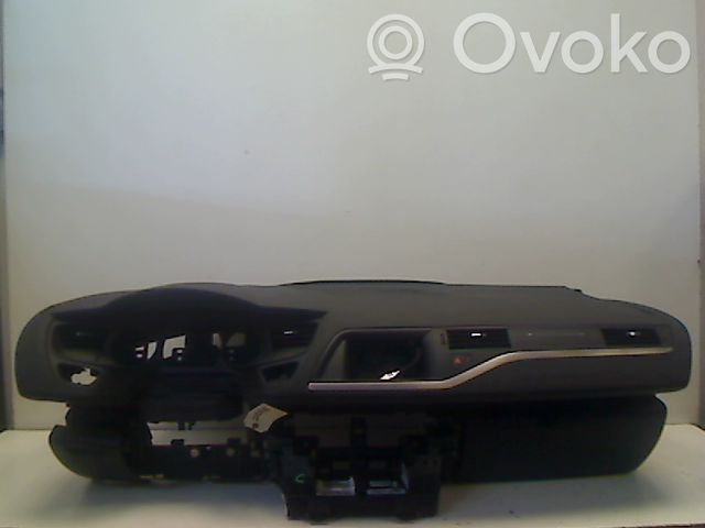 Citroen C5 Panelė 