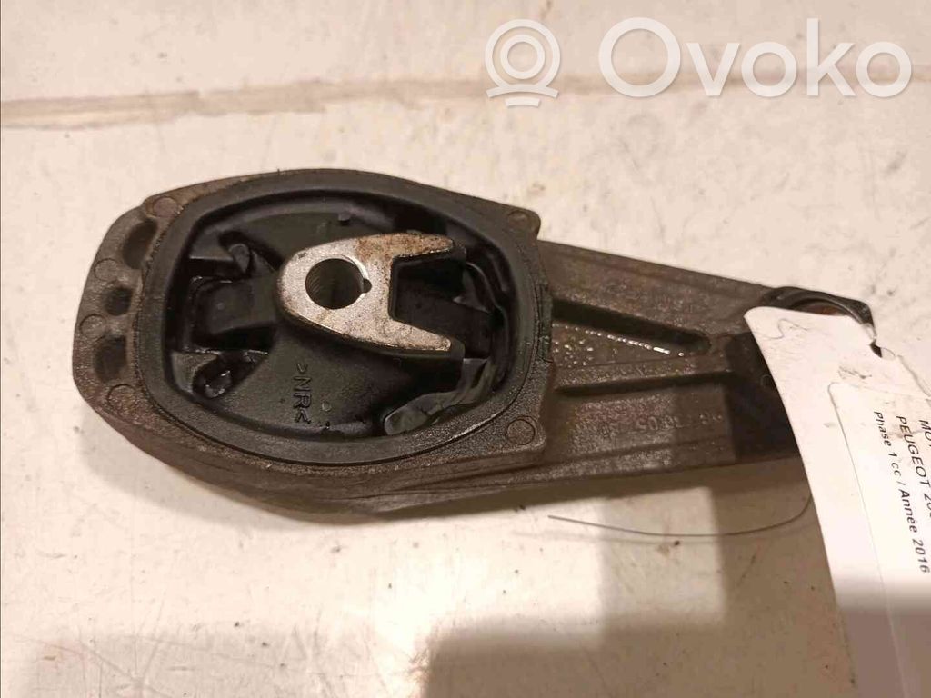 Peugeot 2008 I Engine mount bracket 