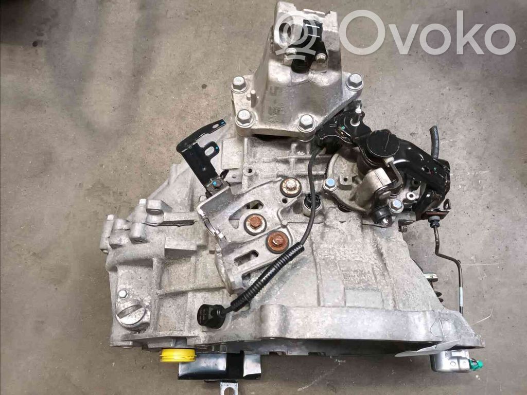 KIA Stonic Caja de cambios manual de 6 velocidades 
