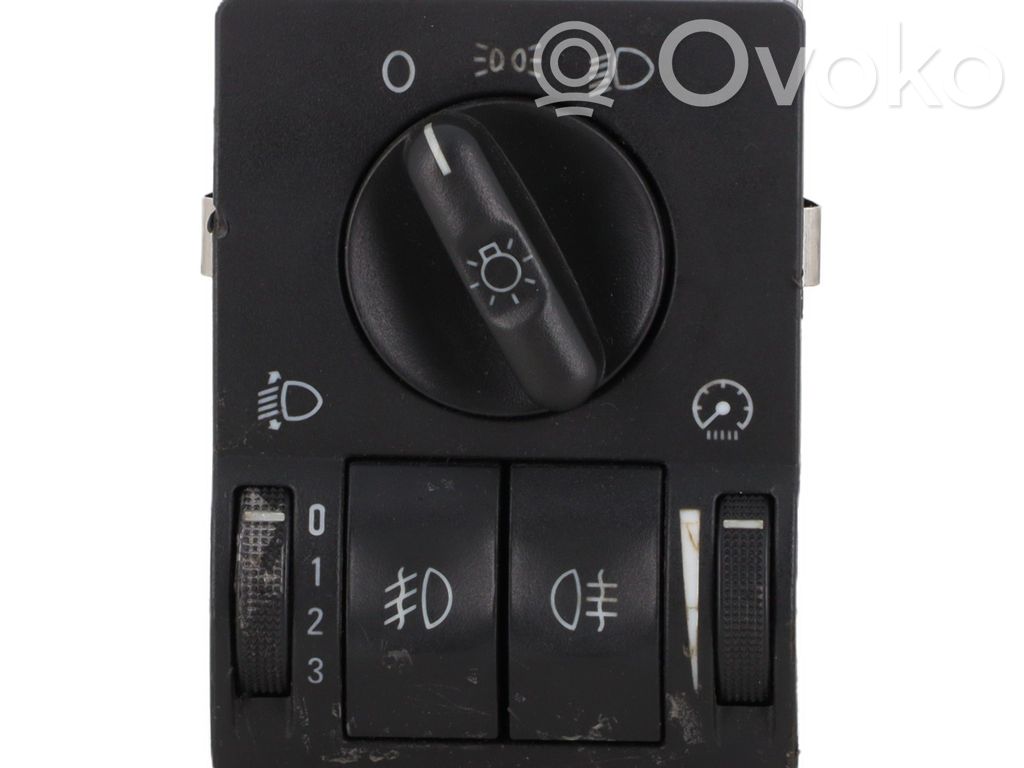 Opel Corsa C Light switch 