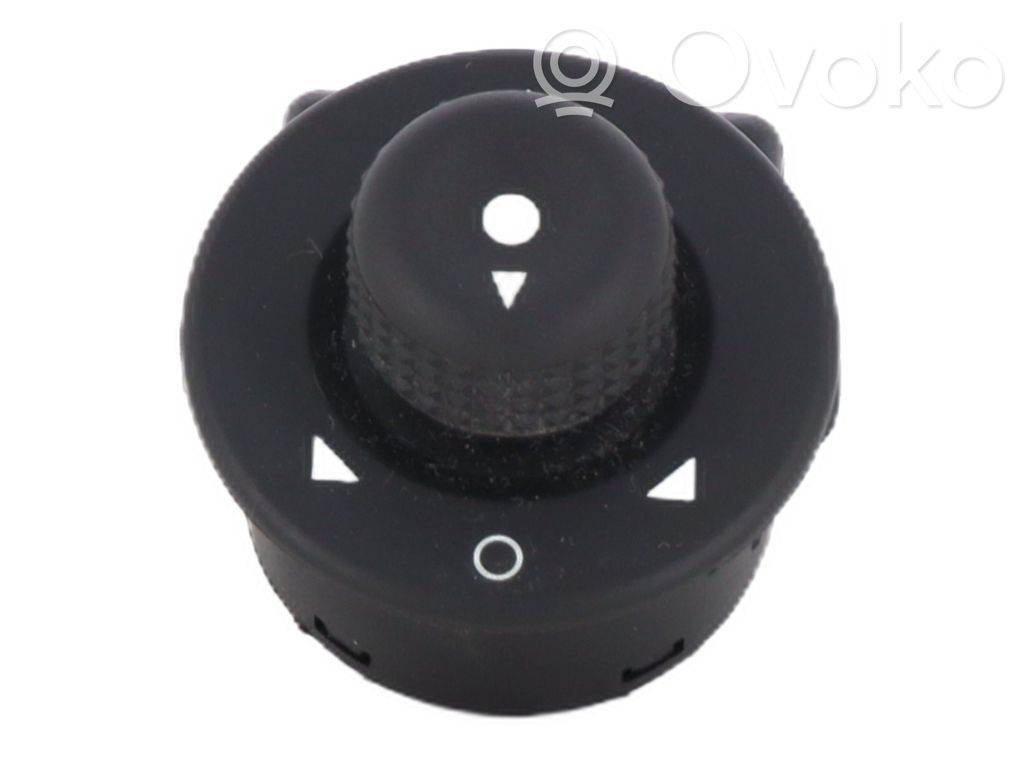Citroen C3 Wing mirror switch 