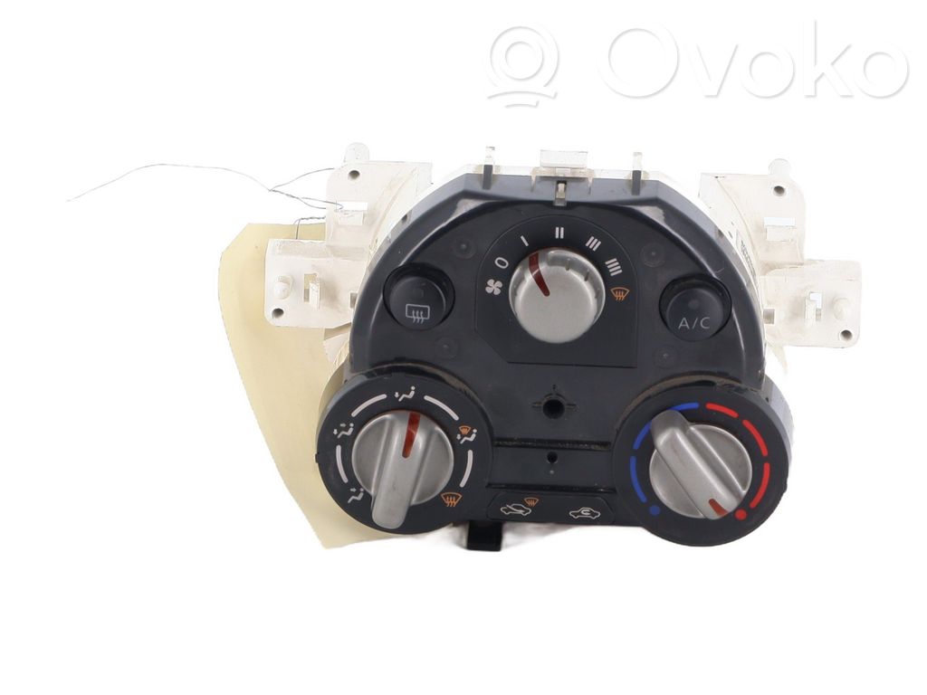 Nissan Note (E12) Climate control unit 