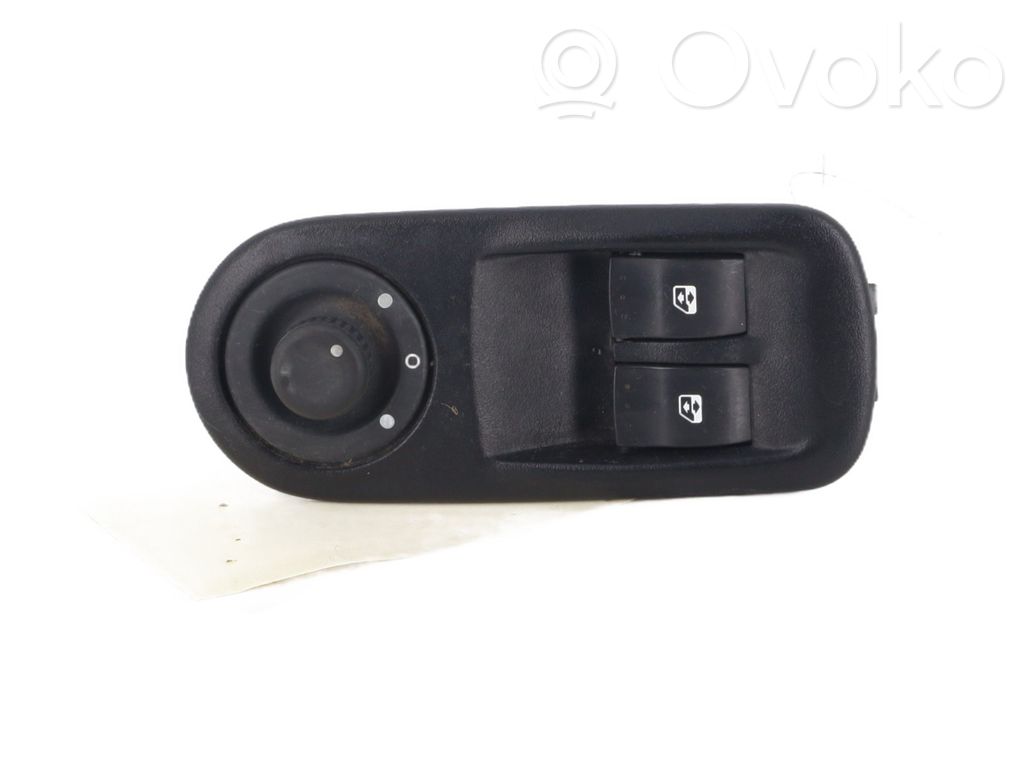 Renault Master III Electric window control switch 