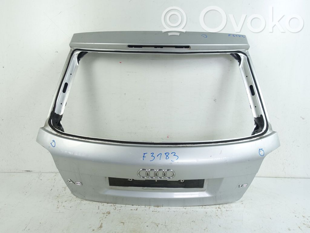 Audi A3 S3 8P Galinis dangtis (bagažinės) 