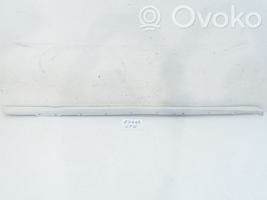 BMW 1 F40 Sill 