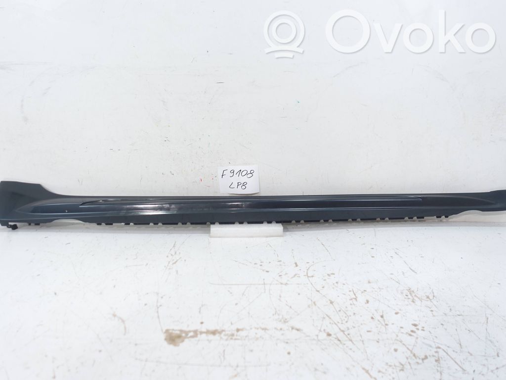Audi A1 Sill 