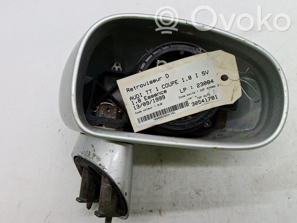Audi TT Mk1 Espejo lateral manual 