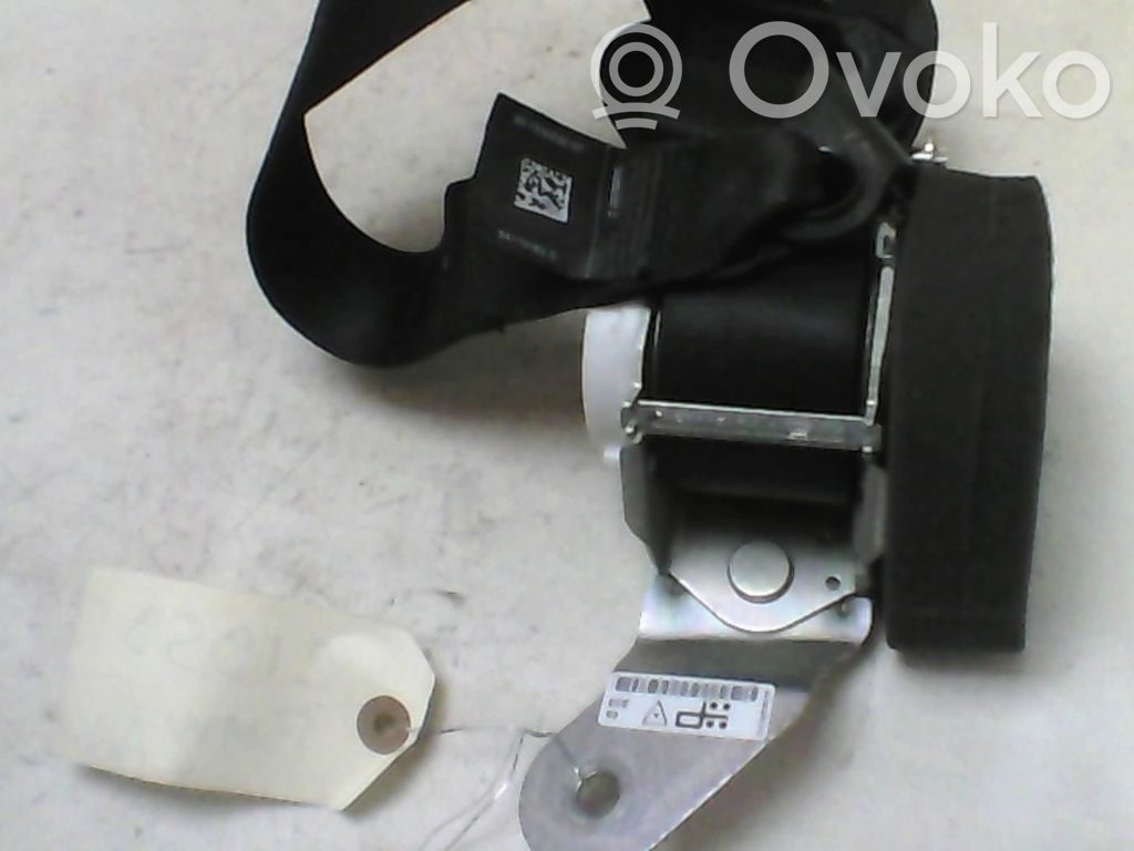 BMW 2 F46 Cinturón trasero 