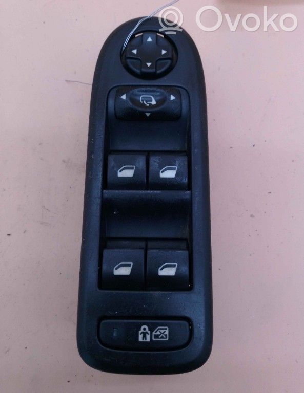 Citroen C5 Electric window control switch 