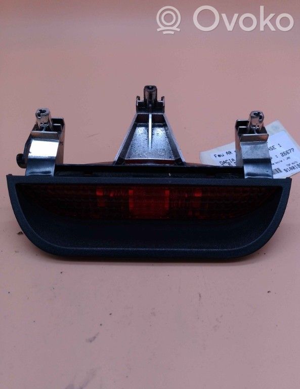 Dacia Duster Third/center stoplight 