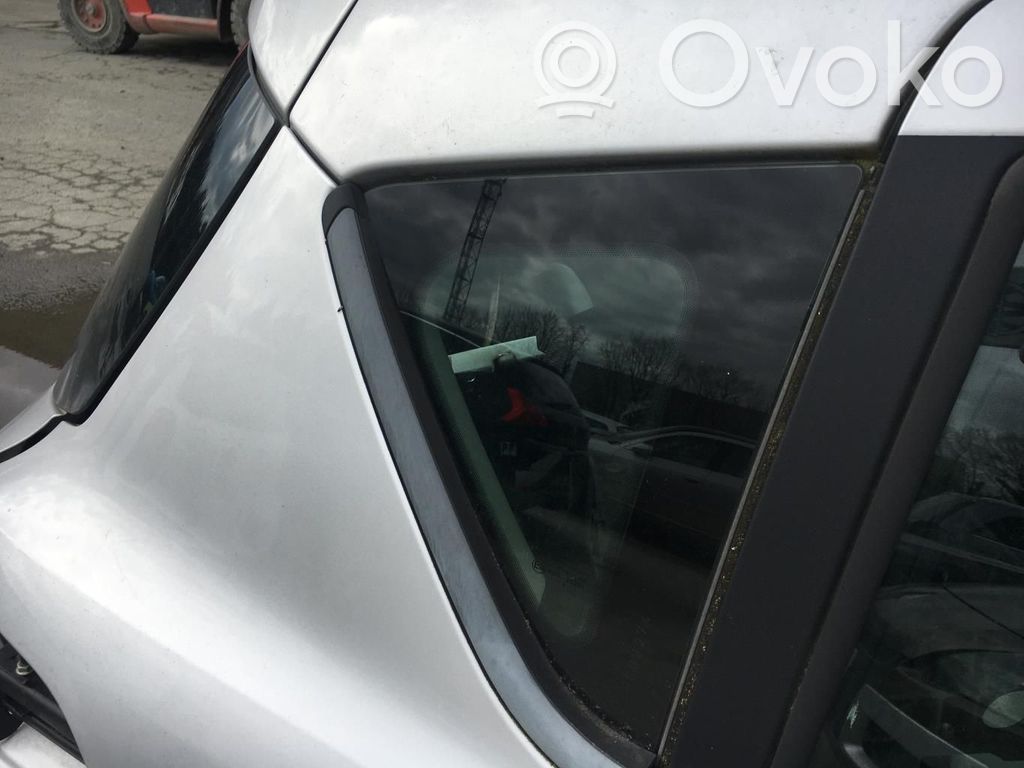 Ford B-MAX Rear side window 