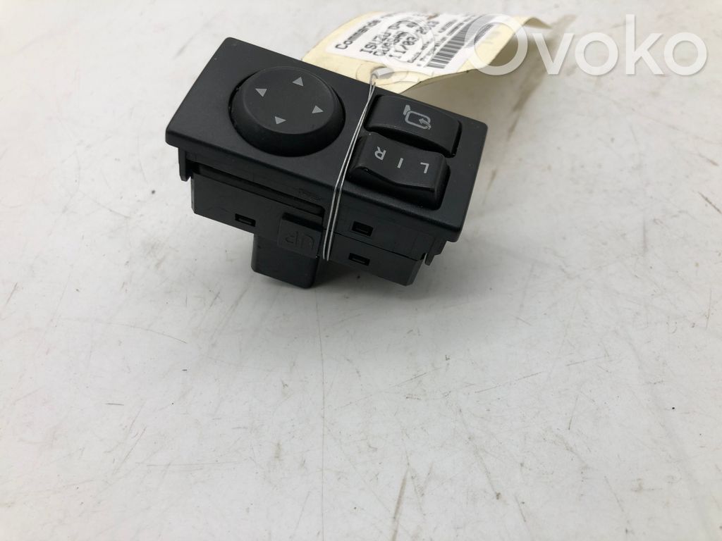Isuzu D-Max Interruptor del espejo lateral 