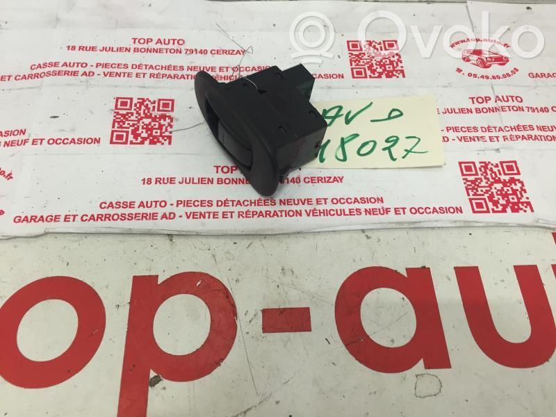 KIA Sephia Electric window control switch 