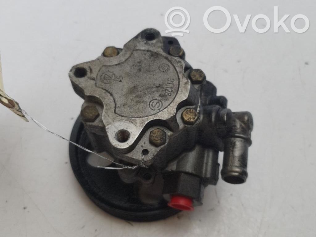 Peugeot 406 Vairo stiprintuvo siurblys 