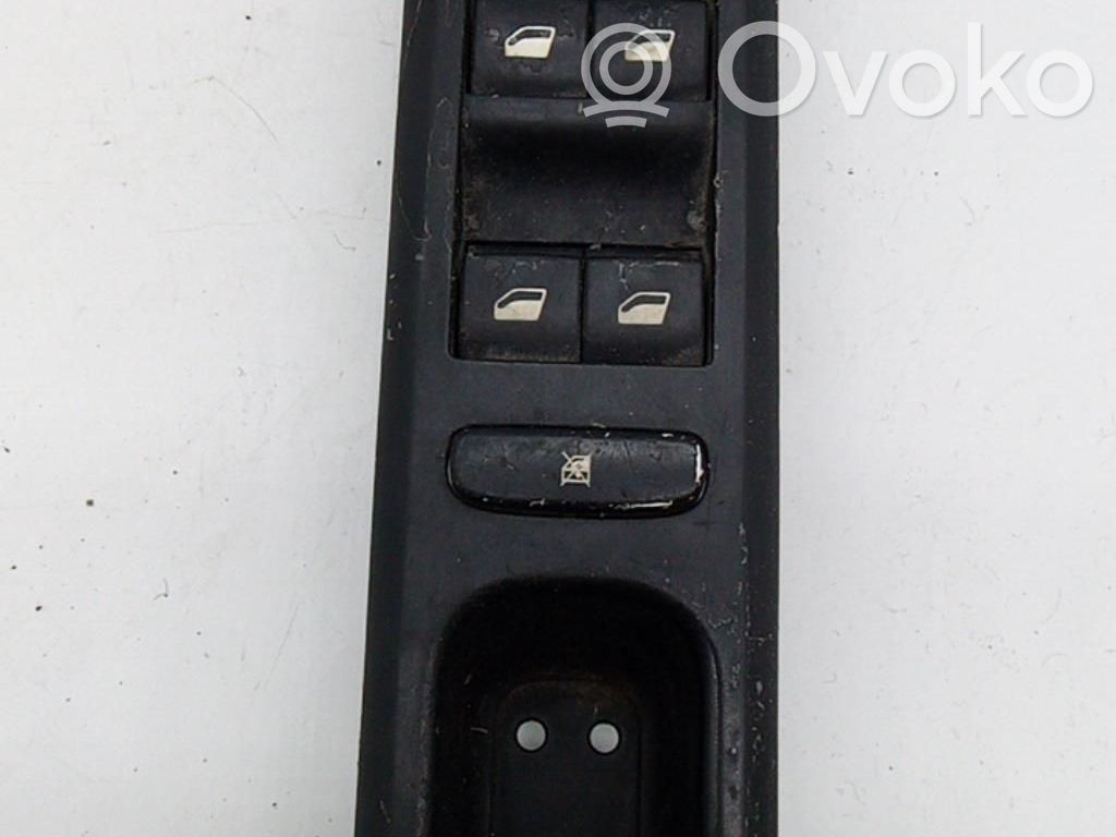 Peugeot 407 Electric window control switch 