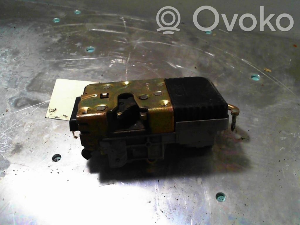 Peugeot 807 Front door lock 