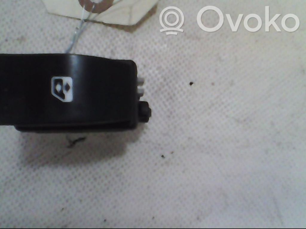 Renault Clio II Electric window control switch 