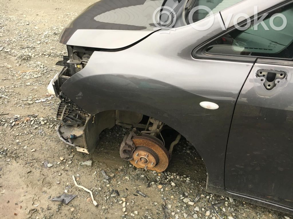 Toyota Verso Zwrotnica koła przedniego 