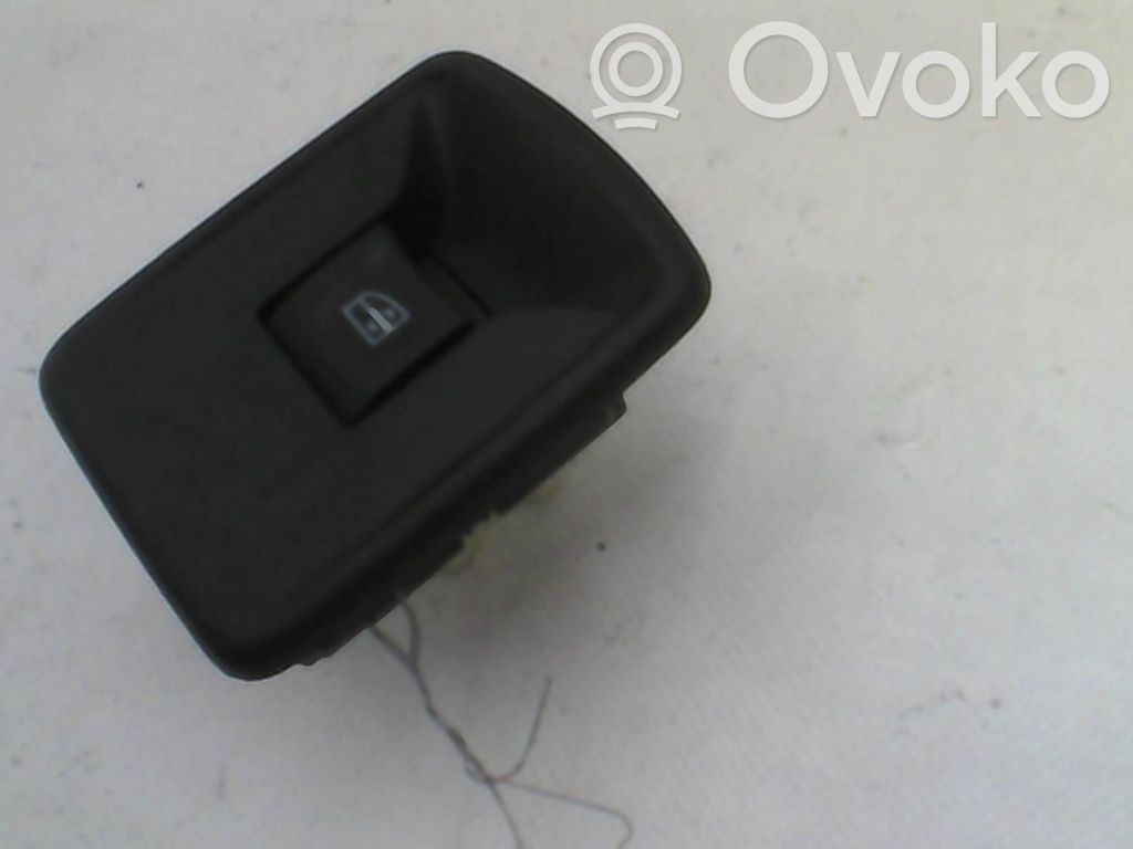 Dacia Sandero Interruptor del elevalunas eléctrico 