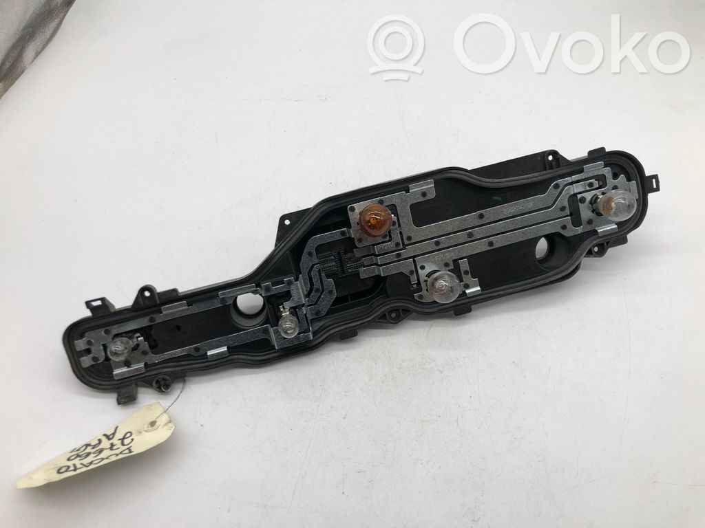 Fiat Ducato Takavalon polttimon suojan pidike 