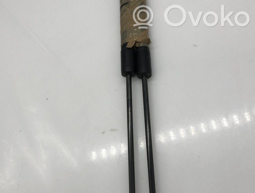 Citroen C3 Picasso Tailgate/trunk strut/damper 