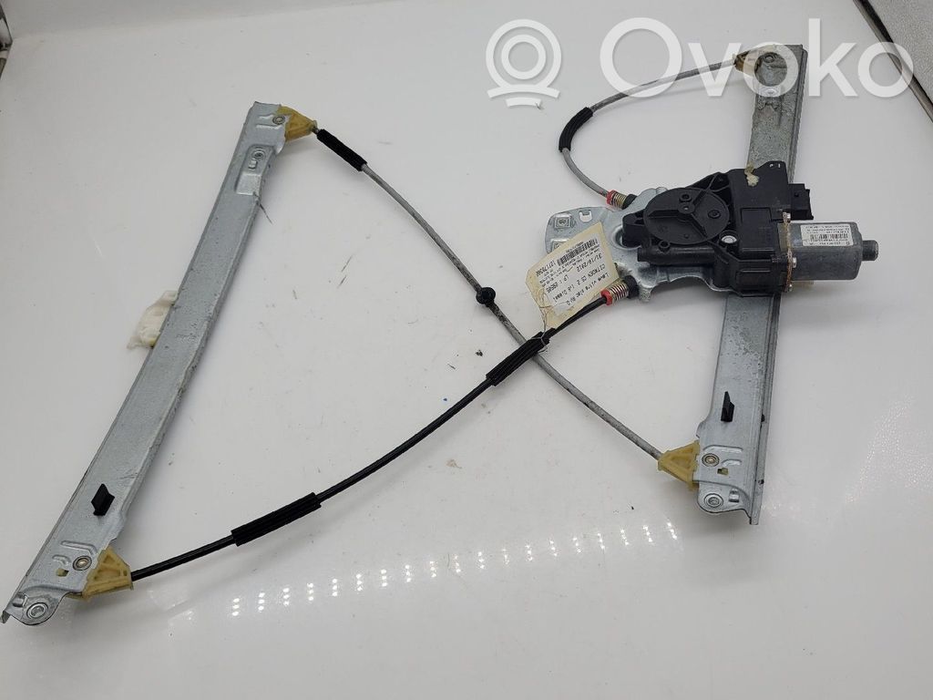 Elektryczny podnośnik szyby drzwi przednich   1690891380