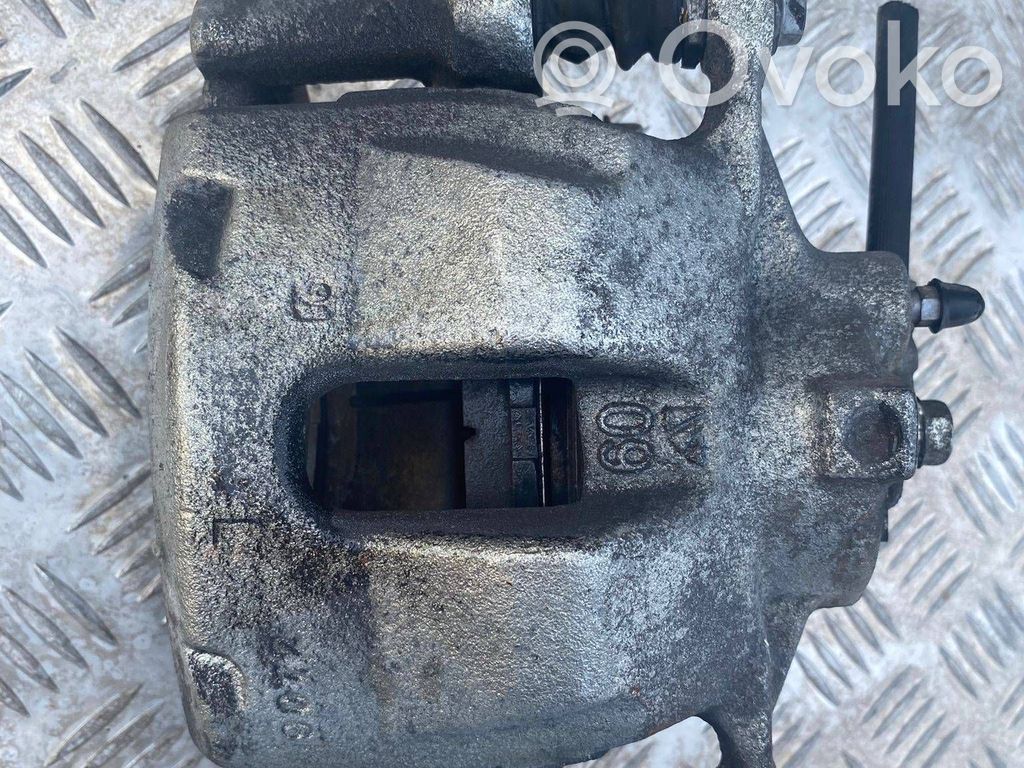Toyota C-HR I Priekinis suportas 