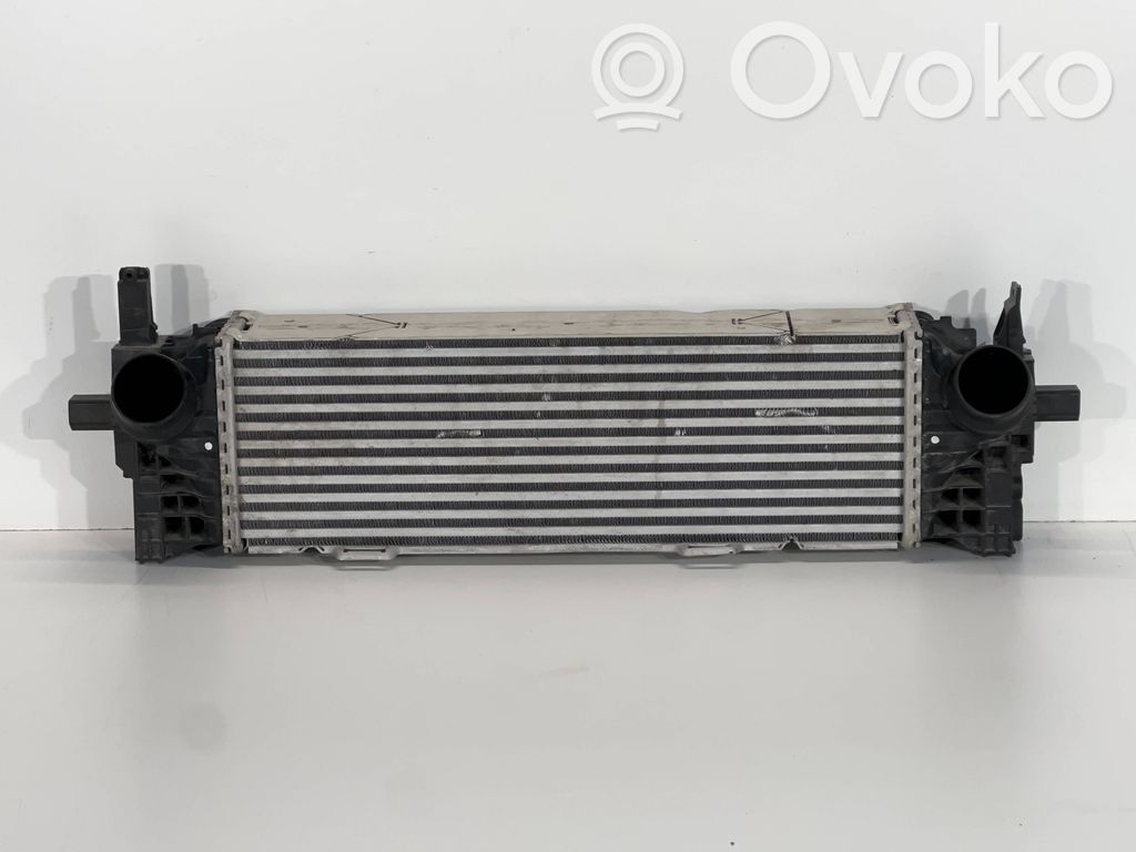 BMW X5 G05 Chłodnica powietrza doładowującego / Intercooler 
