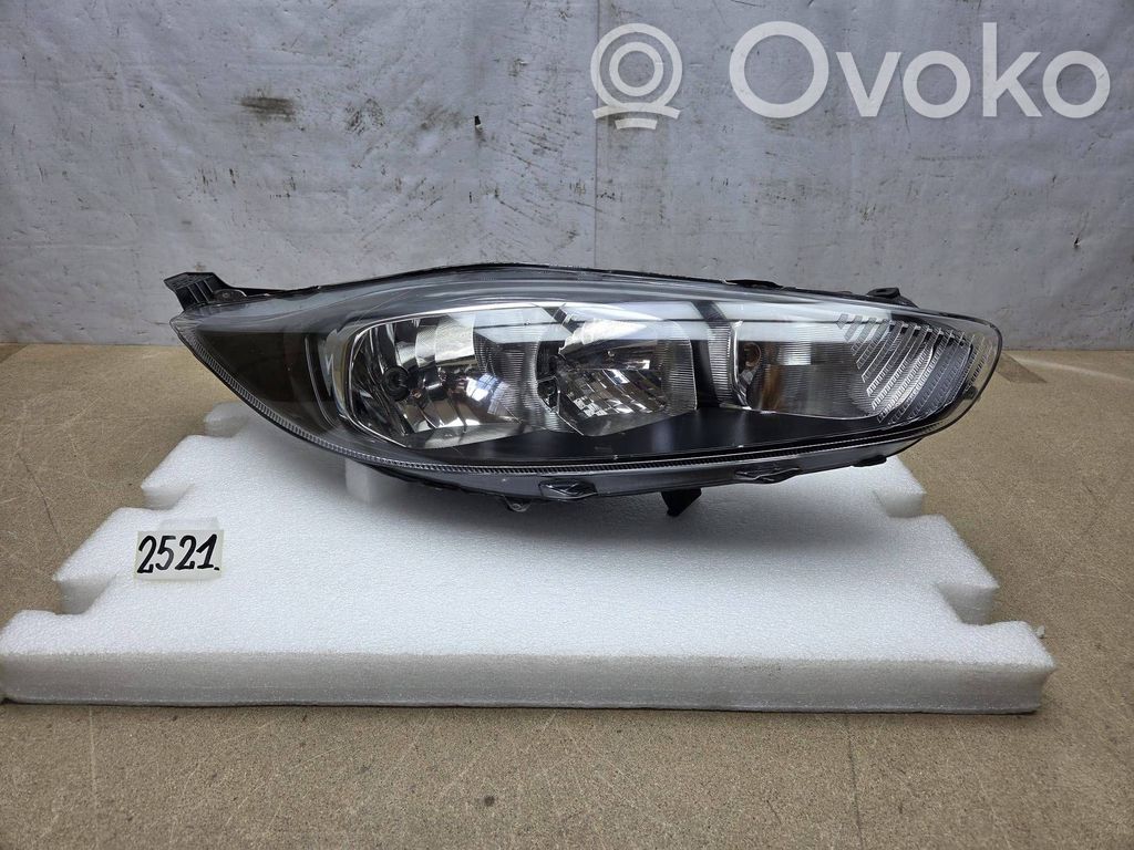 Ford Fiesta Headlight/headlamp 