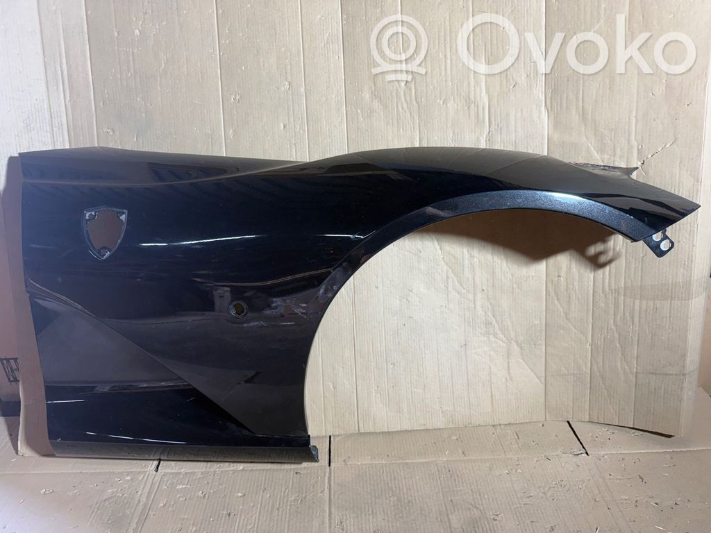 Ferrari 812 Superfast Aripă 