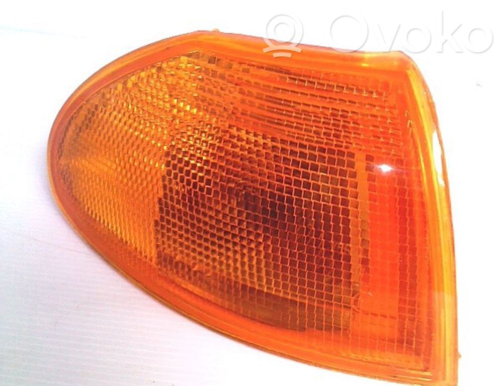 Opel Astra F Semnalizator bară față 