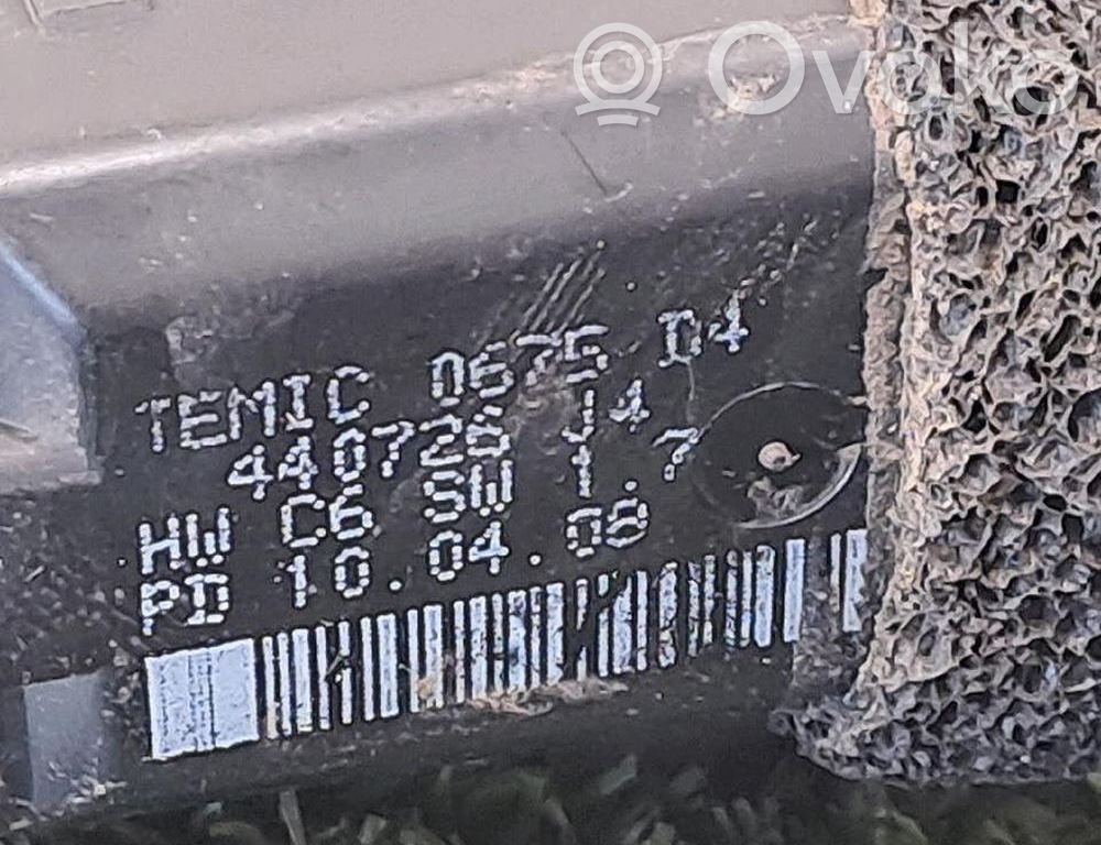 Renault Megane II Elektryczny podnośnik szyby drzwi przednich 