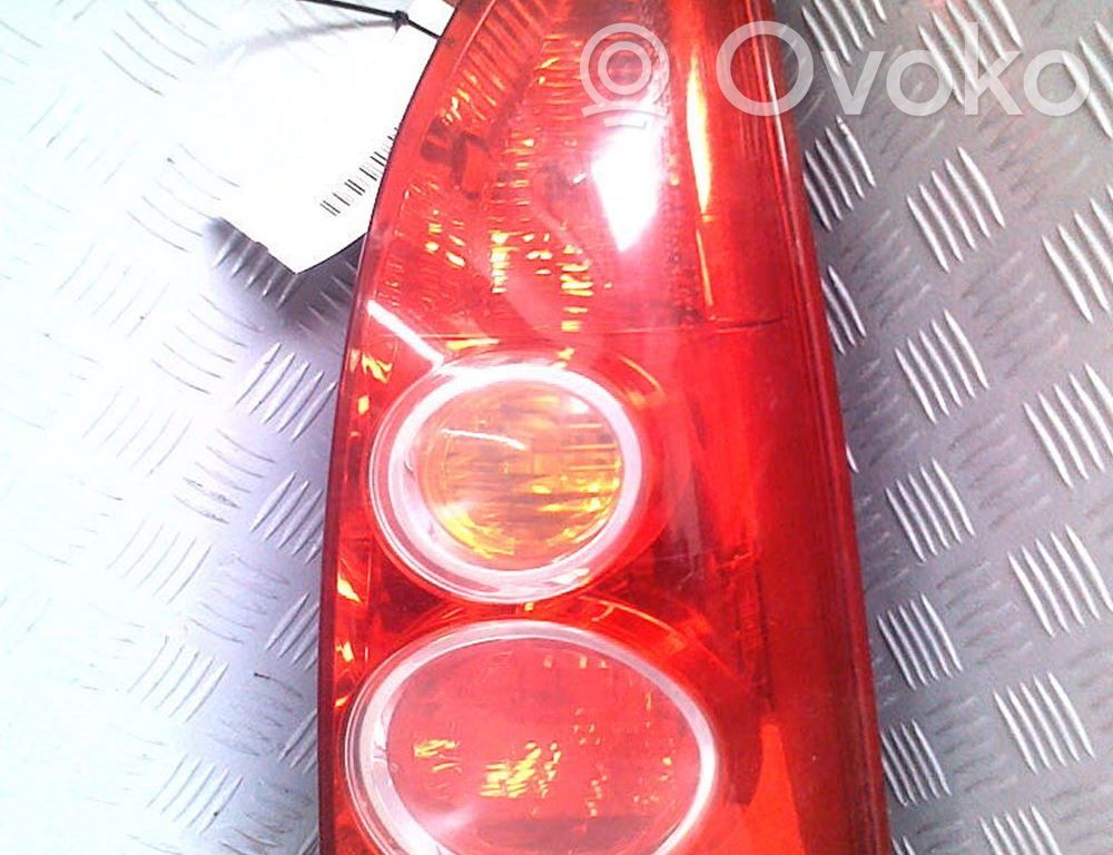 Takavalot   CB8051170B