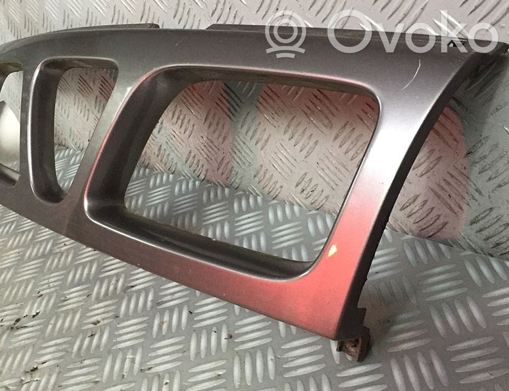 Nissan Terrano Etusäleikkö 