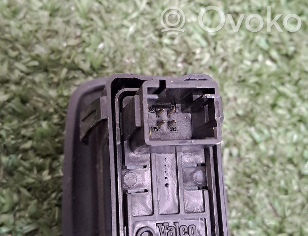 Peugeot 207 Electric window control switch 