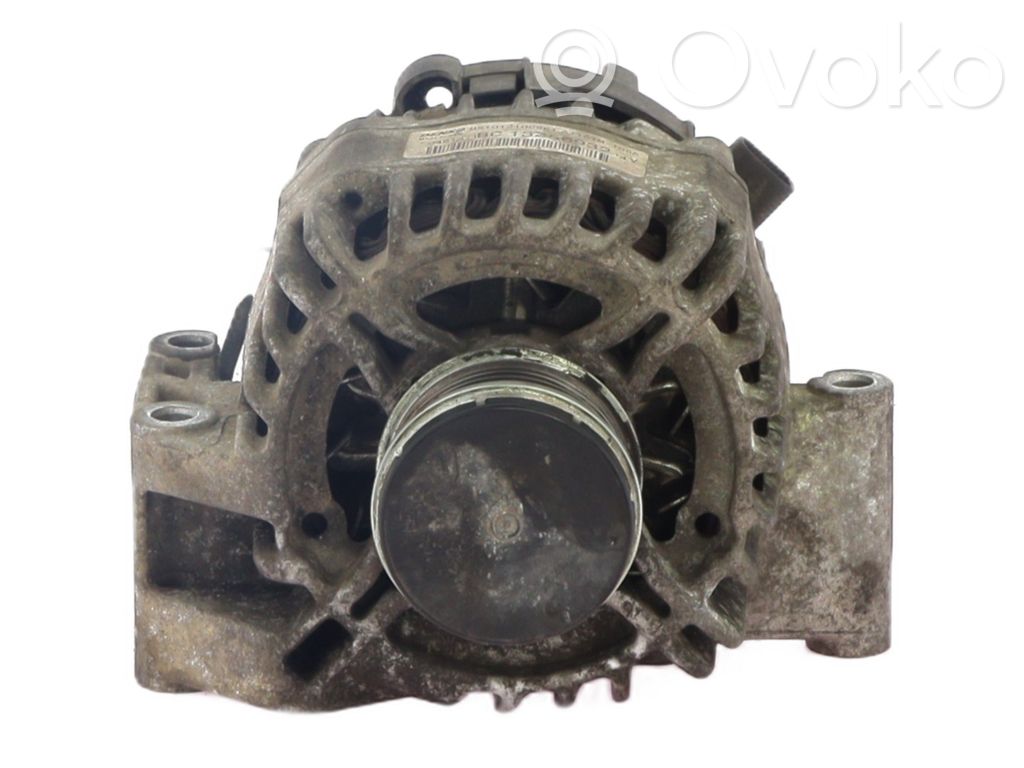 Opel Corsa D Alternador 