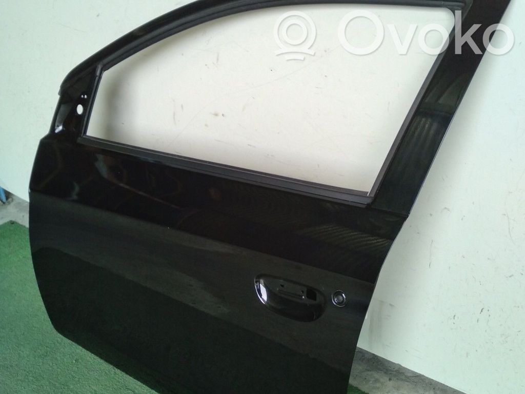 Puerta delantera   5700B683