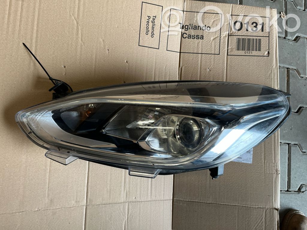 Ford Fiesta Scheinwerfer 